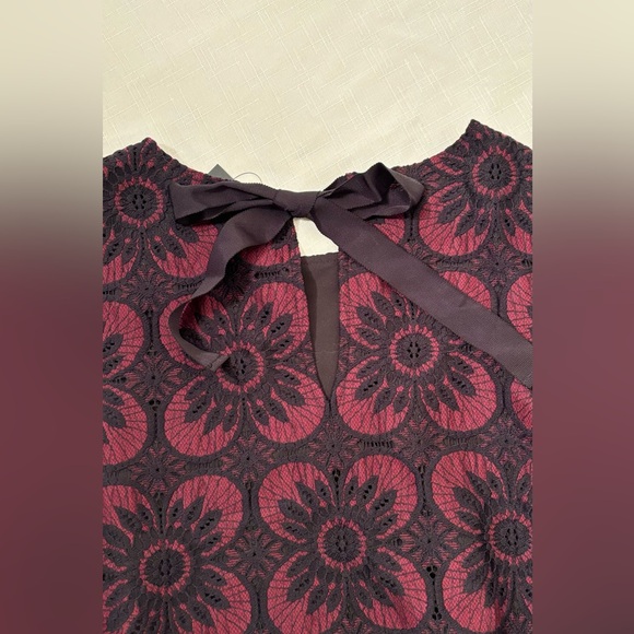 Banana Republic Sleeveless lace Top size s NWT - Picture 4 of 7